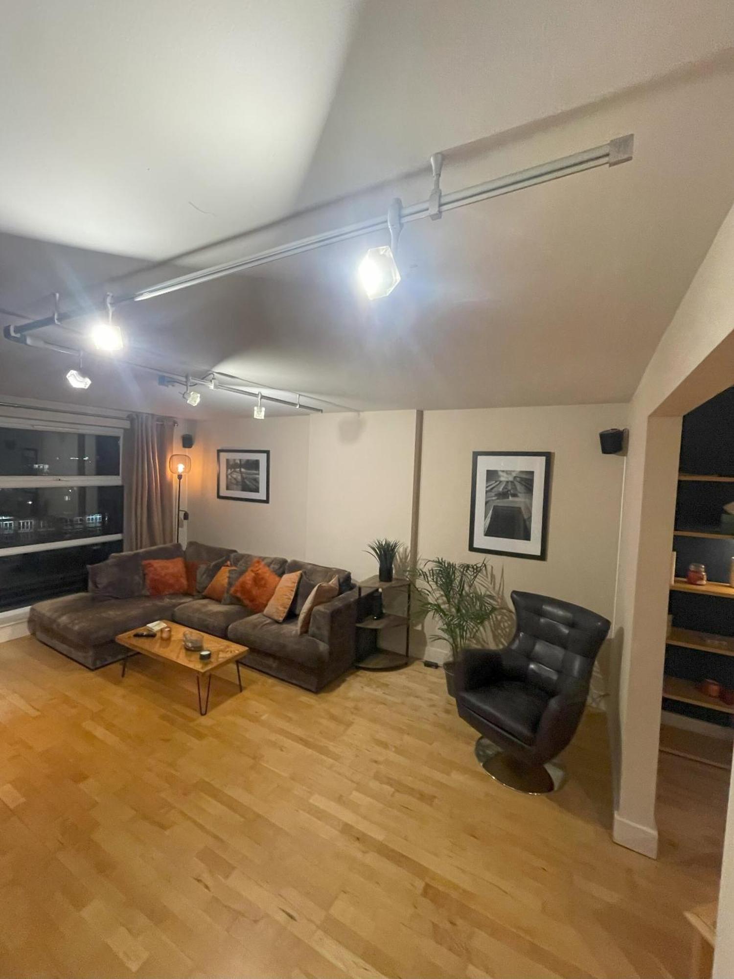 Central Belfast Apartments: Park Avenue Rum bild
